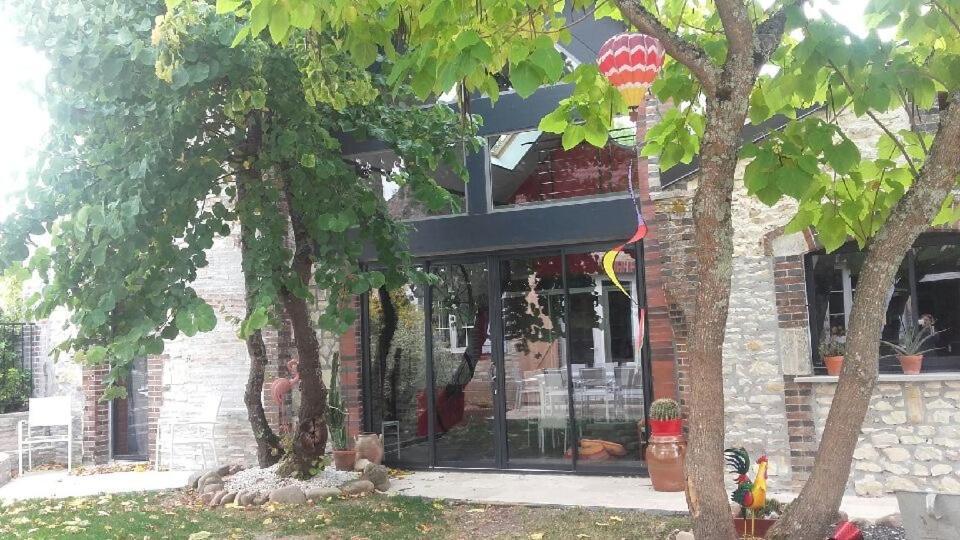 Le Rouge & Blanc Bed and Breakfast Saint-Maurice-le-Vieil Εξωτερικό φωτογραφία