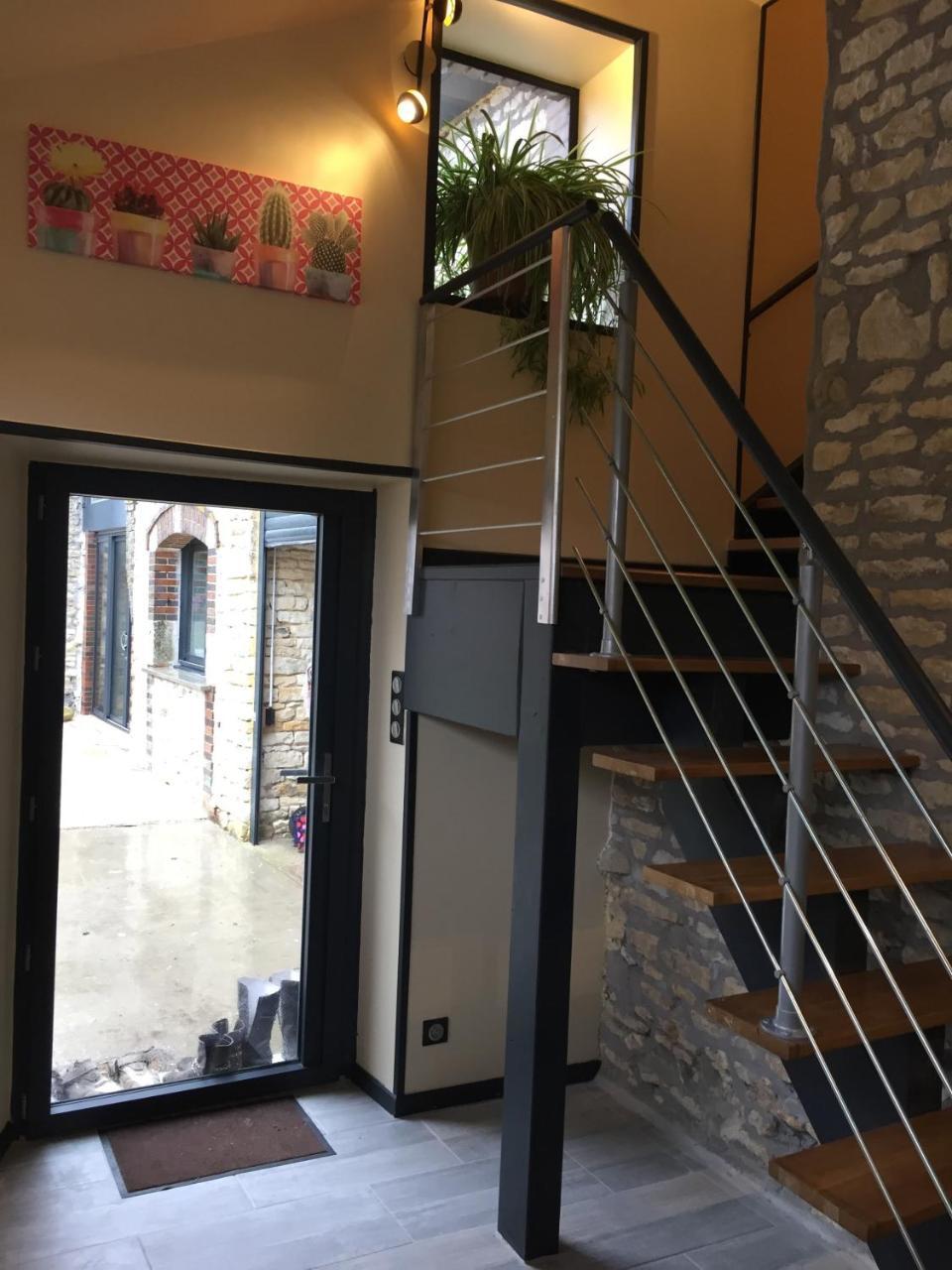 Le Rouge & Blanc Bed and Breakfast Saint-Maurice-le-Vieil Εξωτερικό φωτογραφία