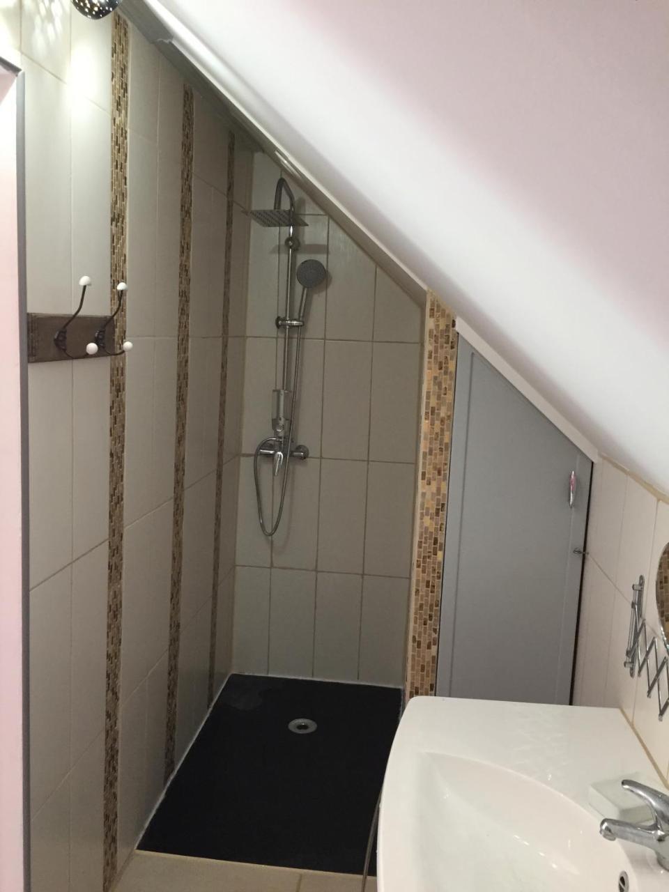 Le Rouge & Blanc Bed and Breakfast Saint-Maurice-le-Vieil Εξωτερικό φωτογραφία