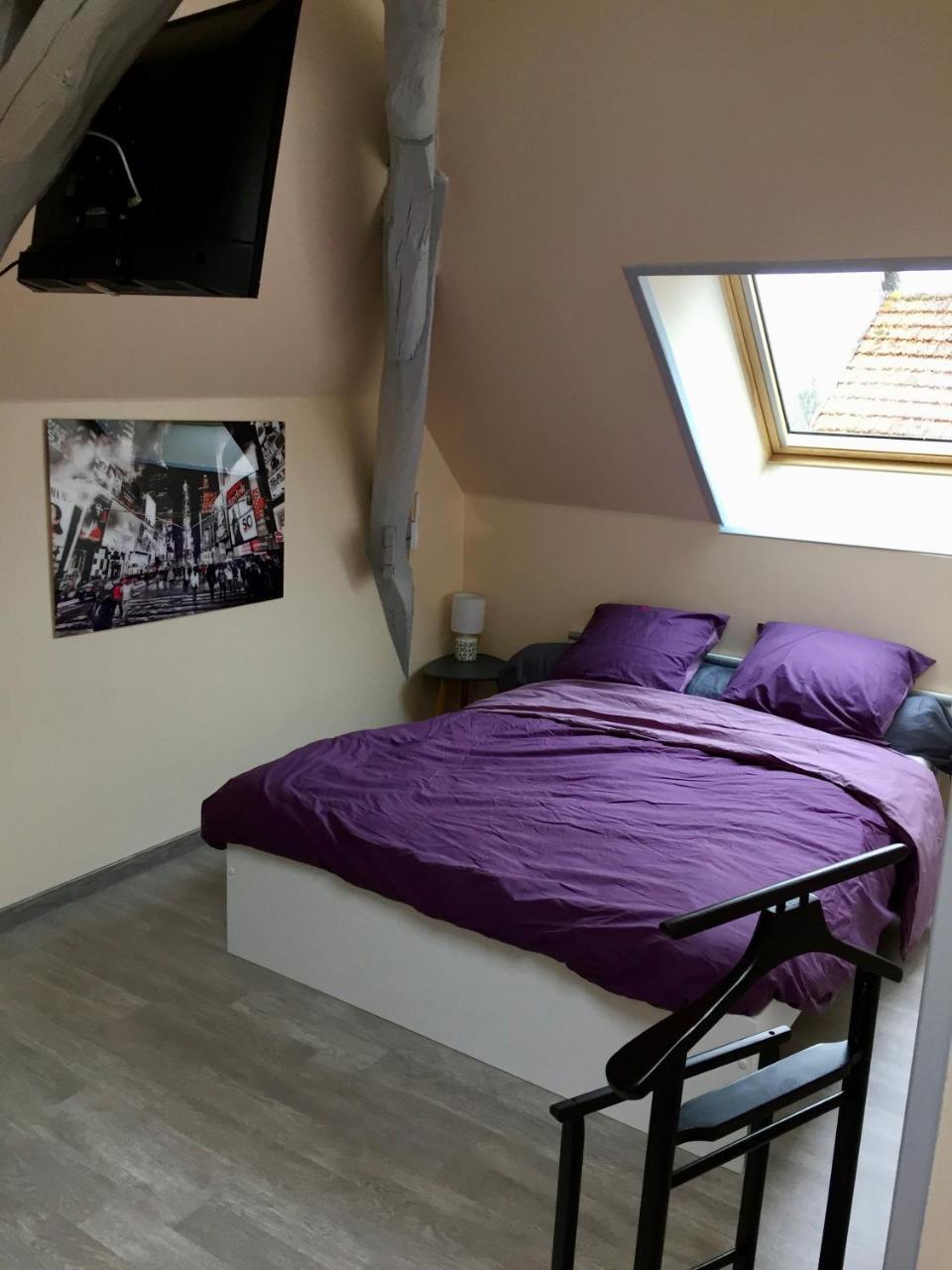 Le Rouge & Blanc Bed and Breakfast Saint-Maurice-le-Vieil Εξωτερικό φωτογραφία